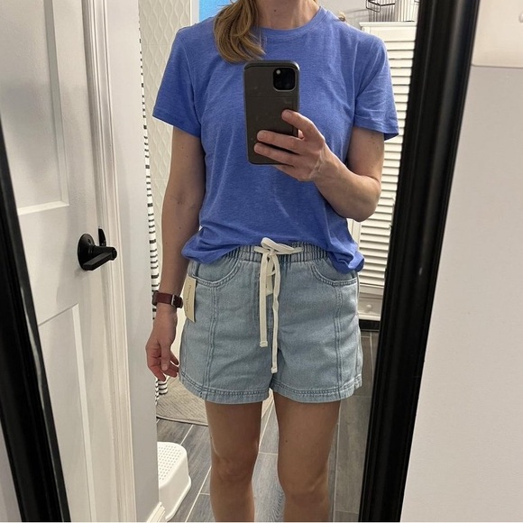 Universal Thread Shorts - Picture 4 of 6